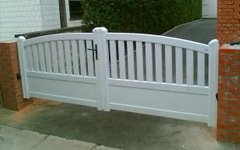 Portails ALU revtement PVC